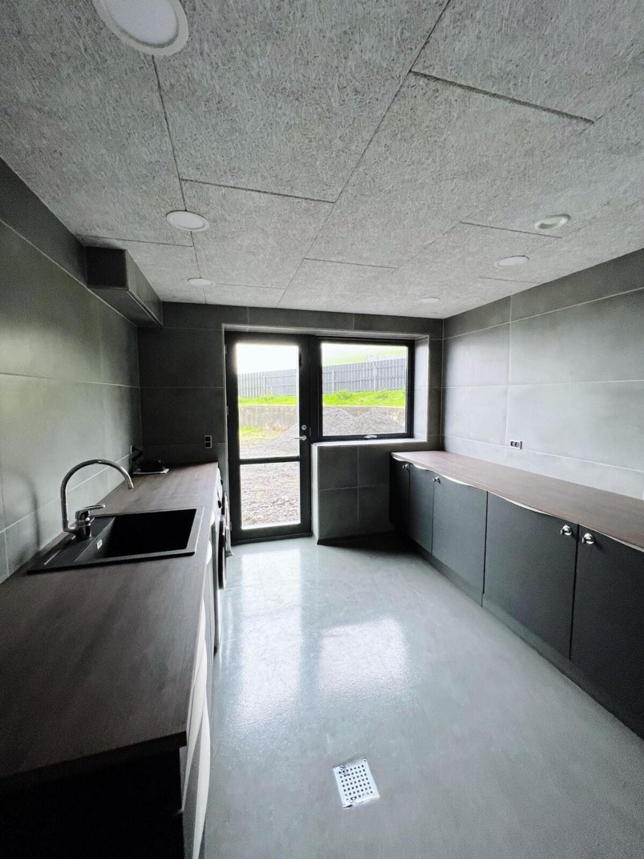 Stunning Ocean View Penthouse Apartment Oravik Kültér fotó